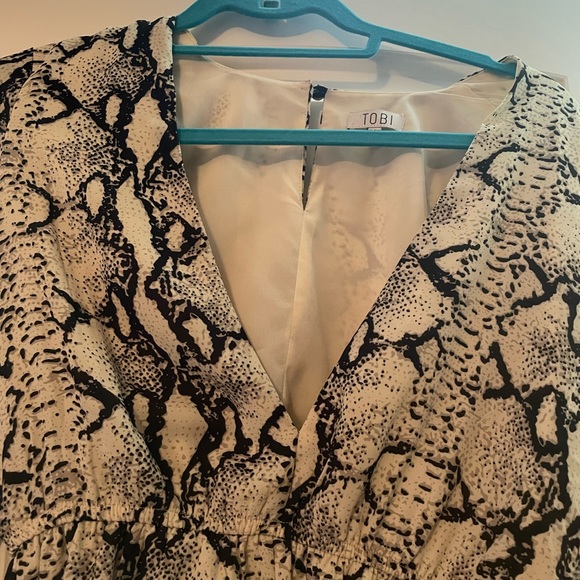 Snakeskin romper - Picture 2 of 3